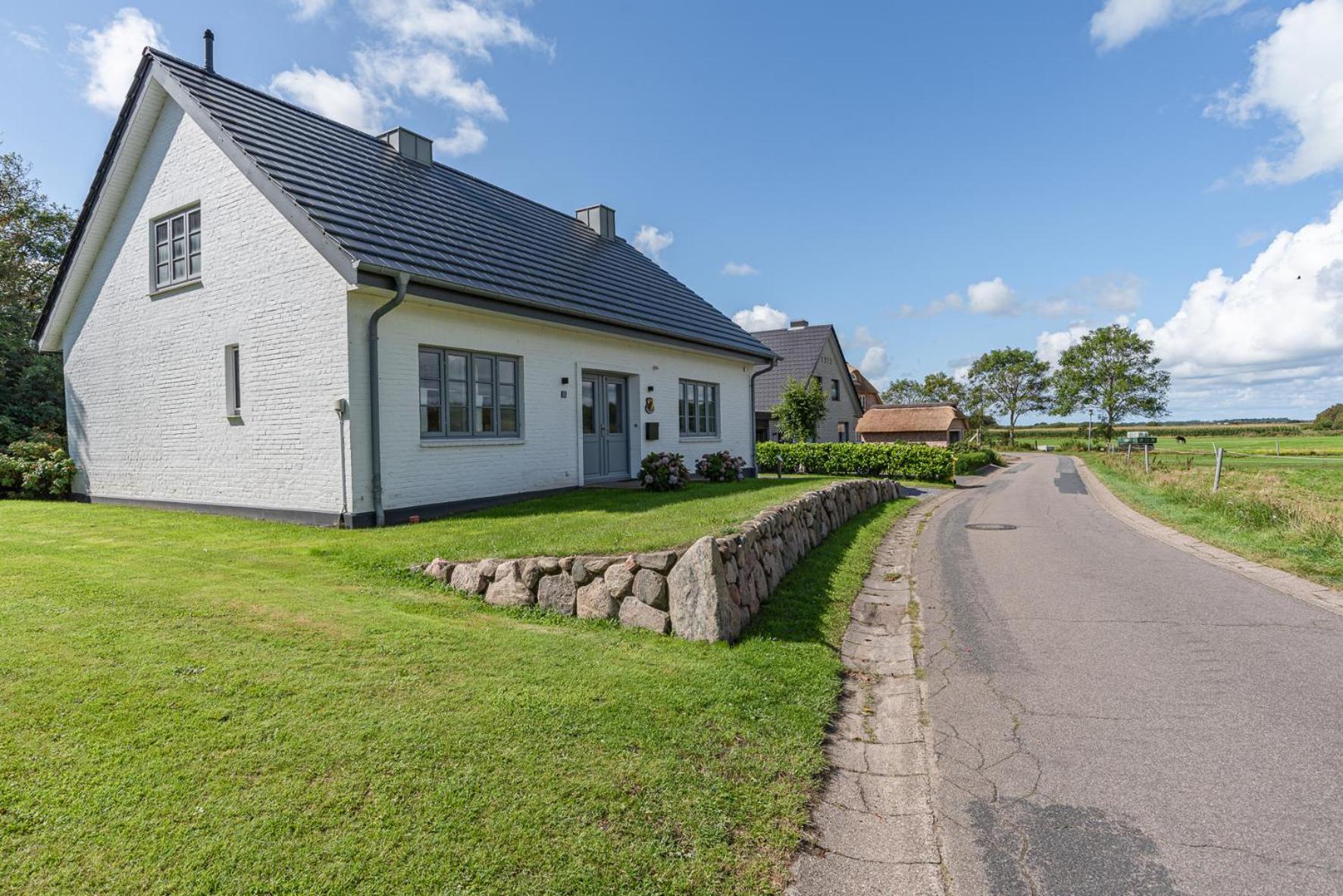 Huus Leeftalich Villa Alkersum Exterior photo